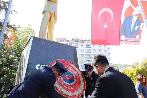 29 Ekim Cumhuriyet Bayramı Etkinlikleri Kapsamında Çelenk Sunma Töreni Düzenlendi 